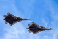 [ẢNH] Su-57 trước nguy cơ gục ngã trước F-35 tại Ấn Độ