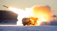 Loại rocket tầm xa của HIMARS khiến loạt kho đạn Nga 'tan thành mây khói'