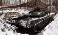 Xe tăng Leopard 2 bản mạnh nhất chuyển từ vai trò xung kích thành… pháo tầm xa