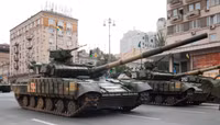 Binh đoàn xe tăng T-64 Ukraine âm thầm áp sát, miền Đông đột ngột căng thẳng