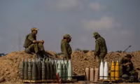 [ẢNH] Israel dùng pháo tự hành Mỹ nã đạn dữ dội vào dải Gaza
