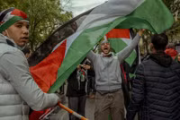 [ẢNH] Cách Israel đuổi thường dân ra ngoài trước khi đánh sập các tòa nhà tại dải Gaza