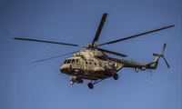 Trực thăng Mi-8 Nga đang thả đặc nhiệm thì bị Ukraine tập kích tại đảo Rắn