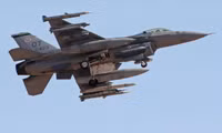 [ẢNH] Phi đội F-16 Mỹ mang tên lửa AIM-120 và AIM-9 tới Biển Đông hội quân