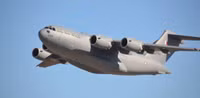 Vận tải cơ khổng lồ C-17 của Anh đem tên lửa chống tăng tới Ukraine