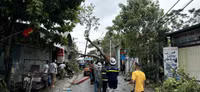 Xúc động hình ảnh những chiến sỹ Công an ngày đêm bám đường giải quyết hậu quả sau bão