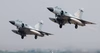 Chiến đấu cơ Mirage-2000 Ấn Độ bị trộm mất bánh, sự cố hi hữu đến ngỡ ngàng