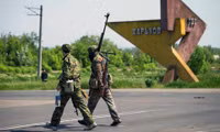 [ẢNH] Quân ly khai dùng súng chống tăng Liên Xô để khoan thủng xe bọc thép Ukraine