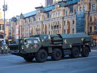 [ẢNH] Ai đã cung cấp vũ khí mạnh sau bom hạt nhân cho ly khai Ukraine?