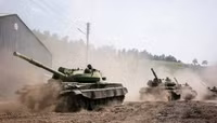 Gọi tái ngũ xe tăng T-62M cổ lỗ, Nga vô tình để lộ bí mật gì tại chiến trường Ukraine?
