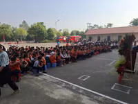 Gần 1.000 học sinh ở Đan Phượng hào hứng trải nghiệm phòng cháy chữa cháy và cứu nạn cứu hộ