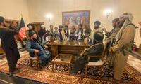 [ẢNH] Tổng thống Afghanistan nói gì khi bị chỉ trích khi tháo chạy hèn nhát?