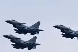 Pakistan không kích dọc biên giới Afghanistan khiến gần 200 người thương vong