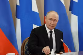 Ông Putin: Hạm đội tàu phá băng của Nga đi trước các đối thủ hàng thập kỷ 