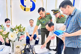 Lật tẩy đường dây giả danh bác sĩ, dựng kịch bản lừa dối khách hàng