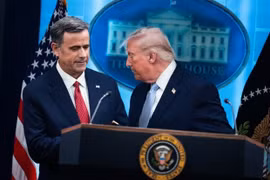 Tổng thống Trump nói gì về chuyến thăm bất ngờ của Giám đốc CIA tới Nga?