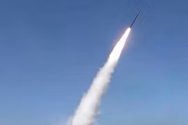 Iran phóng tên lửa và UAV tấn công cơ sở quân sự Mỹ ở Jordan và Bahrain