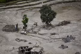 Một tuần sau thảm họa lũ quét tại Nepal-Trung Quốc: Công tác cứu hộ gặp nhiều khó khăn