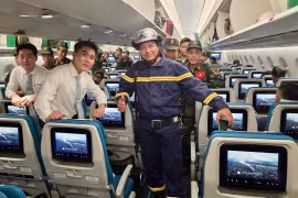 Chuyến bay đặc biệt đưa lực lượng hỗ trợ và hàng hóa tới Venezuela trong đêm