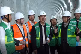 Thủ tướng: Đường sắt đô thị có vai trò đặc biệt quan trọng trong kết nối đô thị