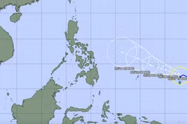 Bão Hagupit hoạt động ngoài khơi Philippines liệu có đi vào Biển Đông?