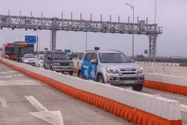 15 dự án cao tốc Bắc- Nam mang về cho ngân sách hơn 2.100 tỷ đồng phí
