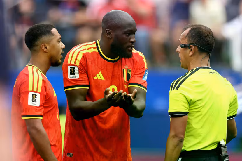 20260622-063355-031-romelu-lukaku-9-belgium-receives-1090069686.jpg