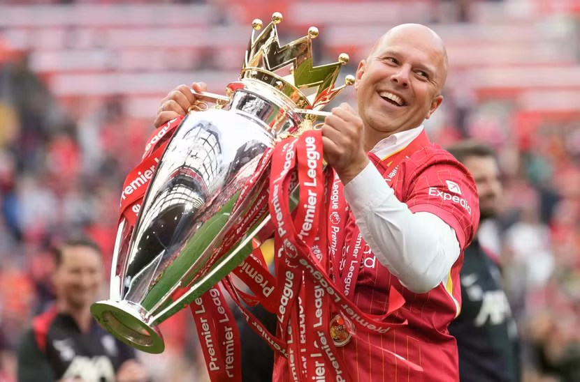 20260530-184106-375-2097885-arne-slot-liverpool-premier-league-trophy-may25.jpg