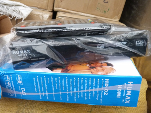 Tạm giữ 2000 đầu thu kỹ thuật số không rõ nguồn gốc ảnh 3