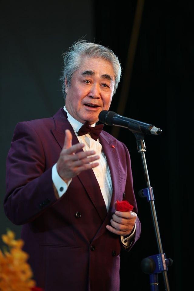 NSND Quang Thọ than gia biểu diễn trong chương trình NSND Quang Thọ than gia biểu diễn trong chương trình