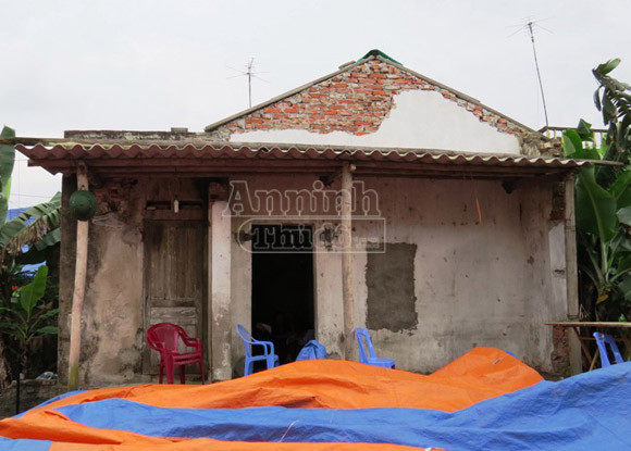 Chồng tâm thần vác dao chém chết vợ và con trai đang ngủ ảnh 1