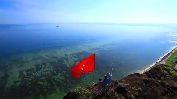 Xúc động MV Quốc ca được hàng ngàn người chung tay thực hiện ảnh 1