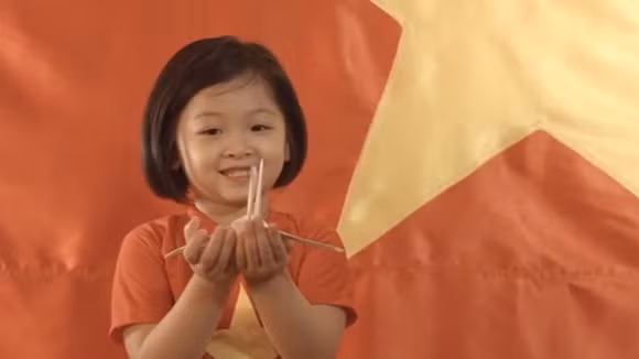 Xúc động MV Quốc ca được hàng ngàn người chung tay thực hiện ảnh 6