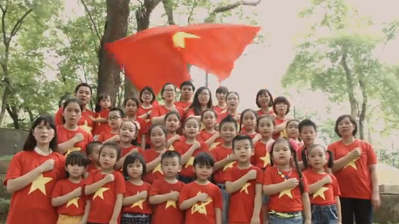 Xúc động MV Quốc ca được hàng ngàn người chung tay thực hiện ảnh 4