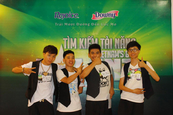 Cơn sốt Gangnam Style "đổ bộ" vào Hà Nội ảnh 4