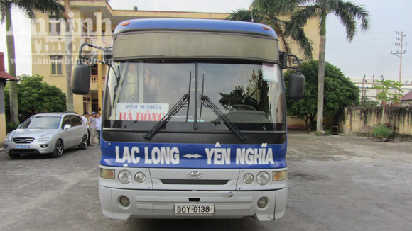 Phát hiện xe khách vận chuyển hơn 300kg mỡ lợn thối ảnh 1