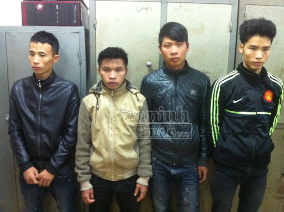 10 thanh niên sa vòng lao lý vì cướp 1 chiếc xe máy ảnh 3