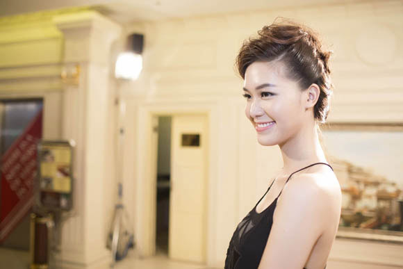 Hoa hậu Thùy Dung trở lại sàn catwalk sau thời gian dài vắng bóng ảnh 1