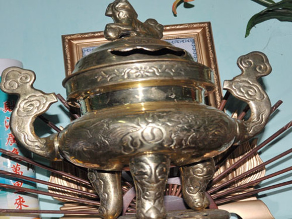 Lư đồng đồn hàng chục tỷ hoá ra chỉ vài trăm nghìn đồng ảnh 1