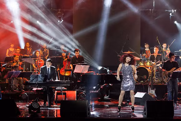 Hà Trần - Đỗ Bảo tái hiện liveshow Cánh cung tại TP.HCM ảnh 1