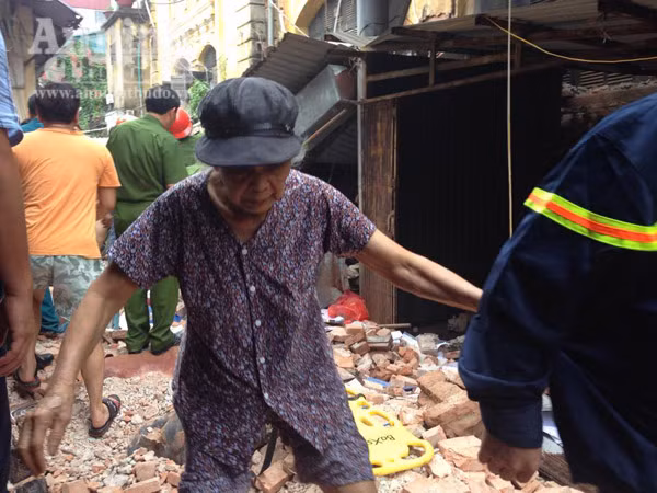 Vụ sập nhà Pháp cổ tại Hà Nội: 2 người tử vong, 6 người bị thương ảnh 8