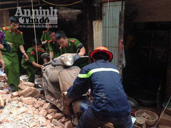 Vụ sập nhà Pháp cổ tại Hà Nội: 2 người tử vong, 6 người bị thương ảnh 13