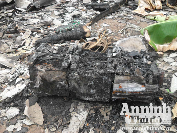  Kinh hoàng: Đốt nhà, nổ súng truy sát trong vườn chuối ảnh 6