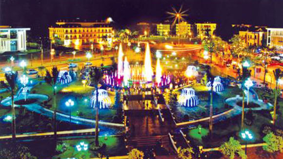 Yên Bái phấn đấu đạt đô thị loại II ảnh 1