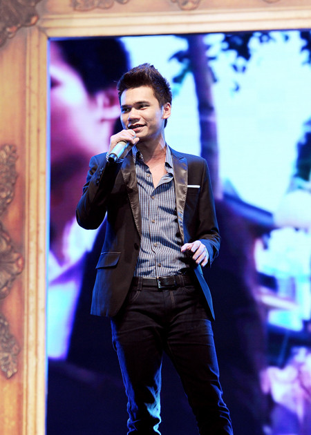 "Sẽ mãi yêu anh" giành giải ca khúc được yêu thích nhất trong tháng ảnh 10