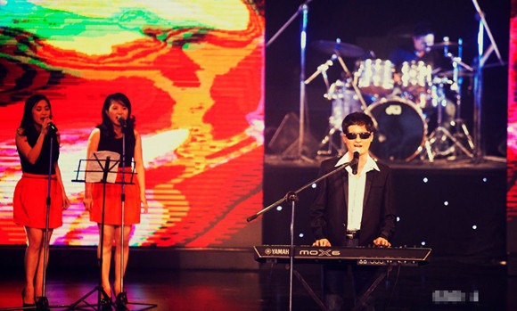 Tài năng ca hát "thất thế" trước các nhóm nhảy ảnh 4