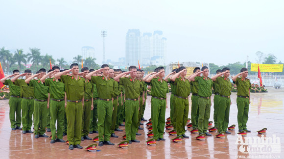 Sở Cảnh sát PCCC Hà Nội: Sôi nổi Hội thi điều lệnh CAND năm 2012 ảnh 2