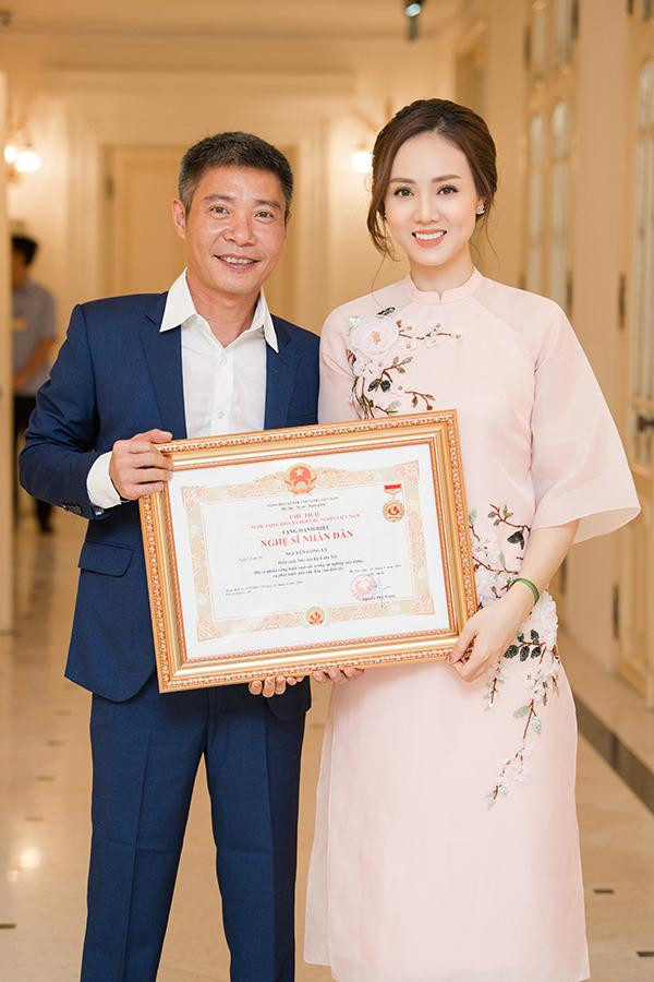 NSND Công Lý và vợ - Ngọc Hà NSND Công Lý và vợ - Ngọc Hà