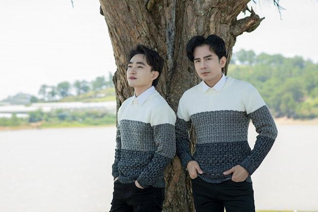 Đan Trường và Trung Quang mặc áo đôi để quay MV ca nhạc