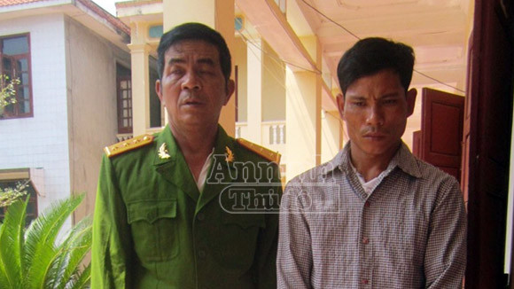 Bắt hai đối tượng giả danh công an, lừa thu tiền phạt các nhà nghỉ ảnh 1